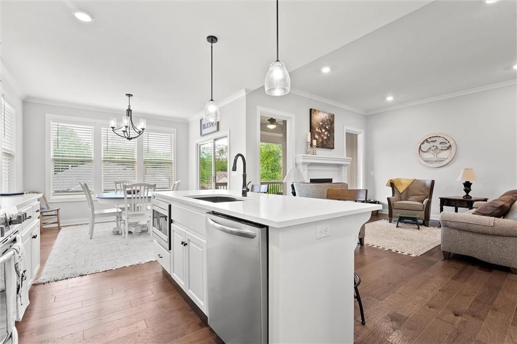 8663 N Allenton Avenue — photo 13