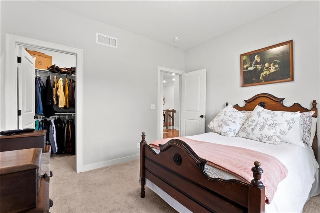 8663 N Allenton Avenue — photo 22