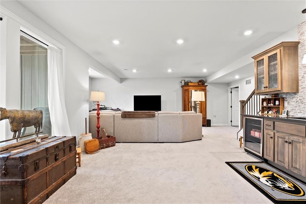8663 N Allenton Avenue — photo 26