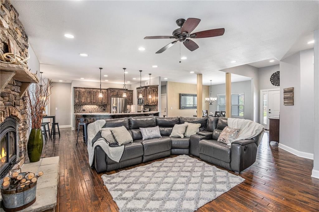 1308 Greenbrier Drive — photo 15