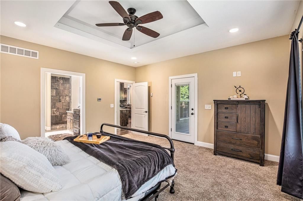 1308 Greenbrier Drive — photo 26