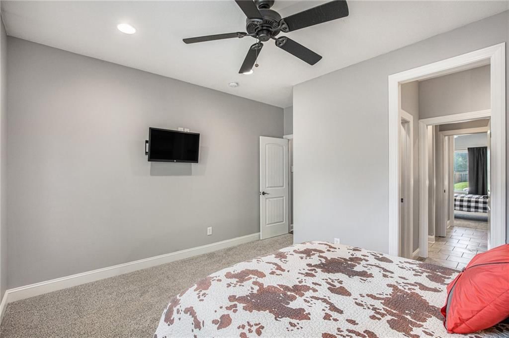 1308 Greenbrier Drive — photo 36