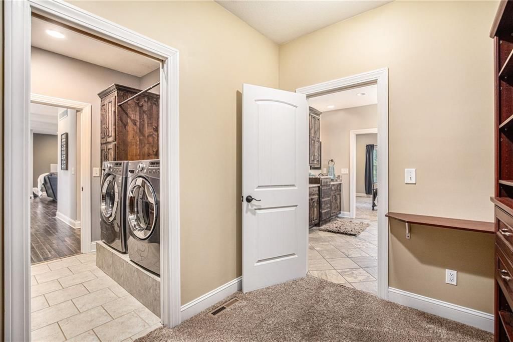 1308 Greenbrier Drive — photo 39