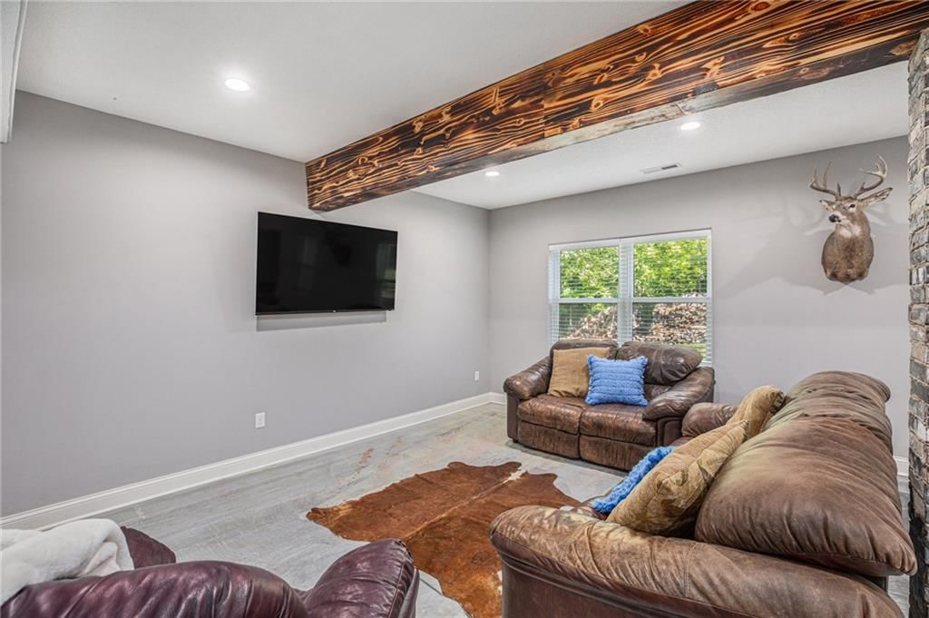 1308 Greenbrier Drive — photo 42