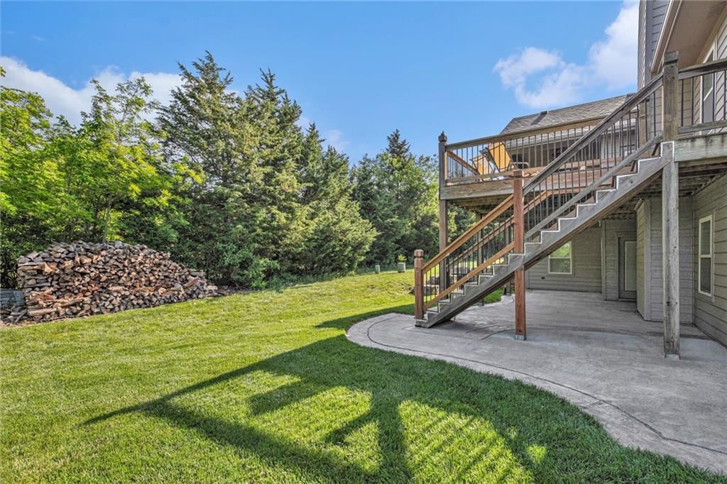 1308 Greenbrier Drive — photo 10