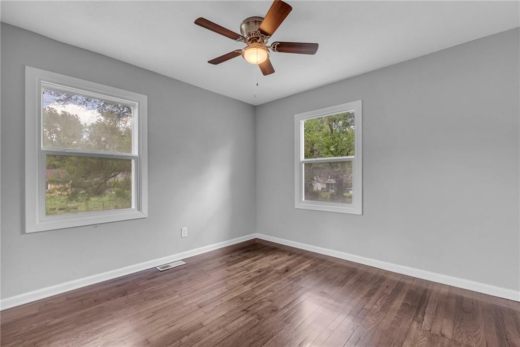 4343 Lister Avenue — photo 15