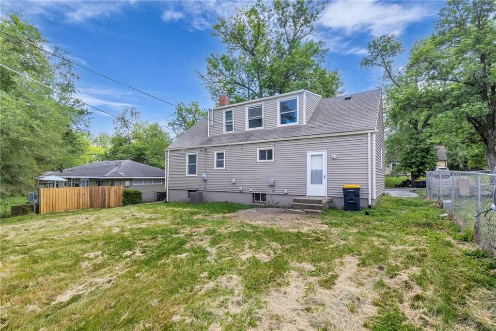 4343 Lister Avenue — photo 35