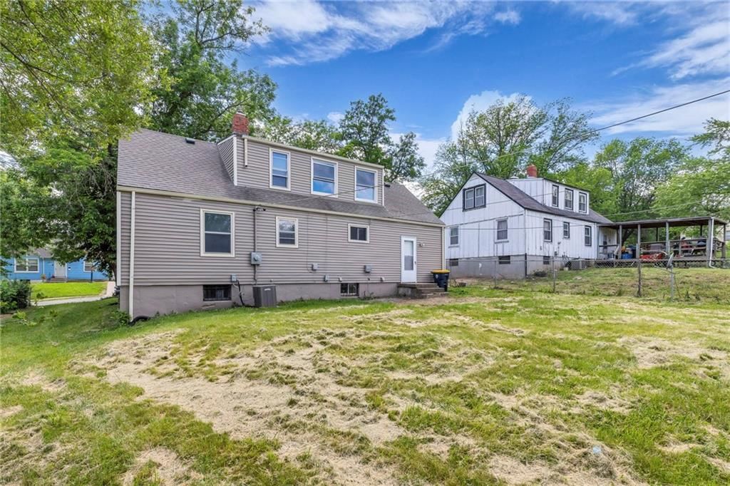 4343 Lister Avenue — photo 36