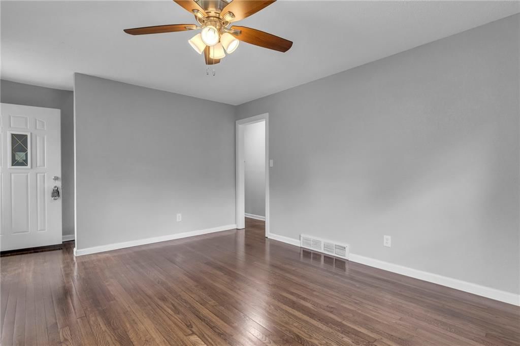 4343 Lister Avenue — photo 10