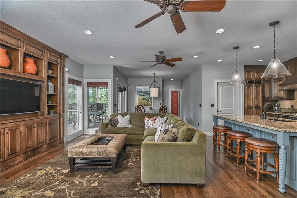 4502 Verona Court — photo 11