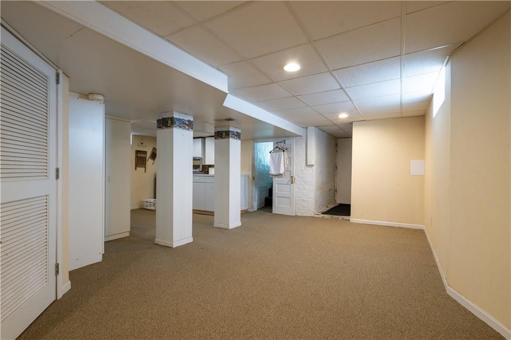 2617 Duncan Street — photo 32