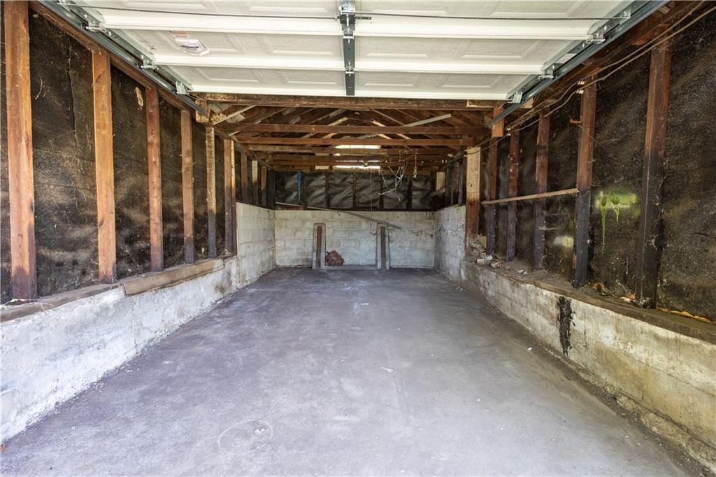 2617 Duncan Street — photo 44