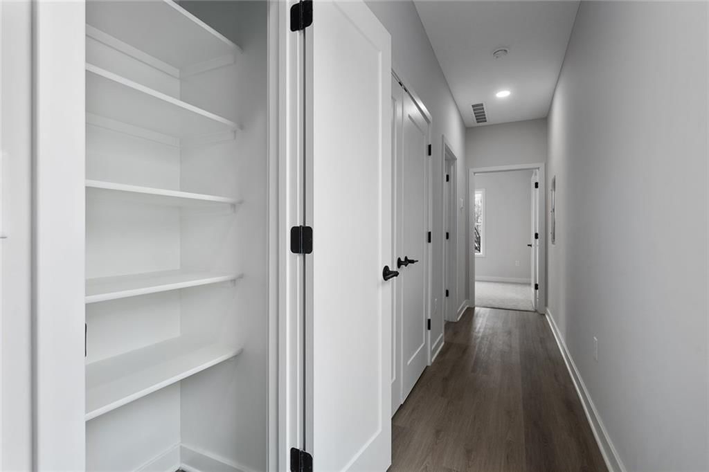 4527 Forest Avenue — photo 33