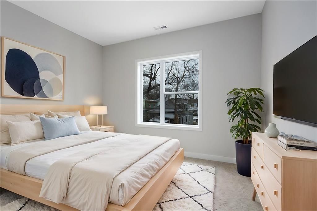 4527 Forest Avenue — photo 34