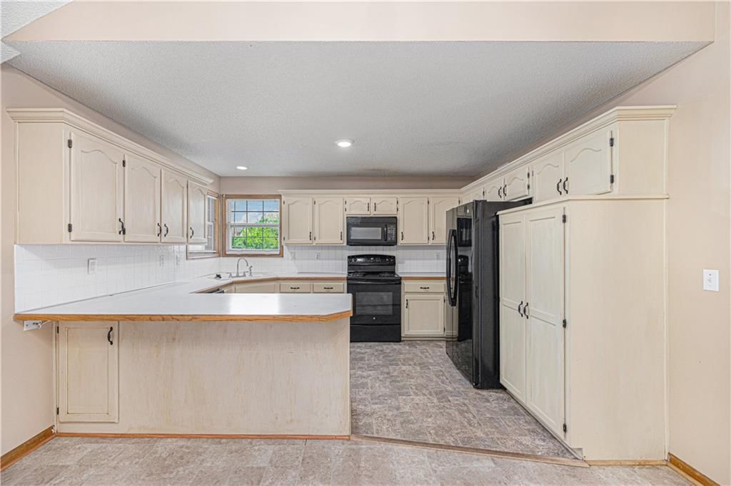 704 SE 15th Street — photo 4