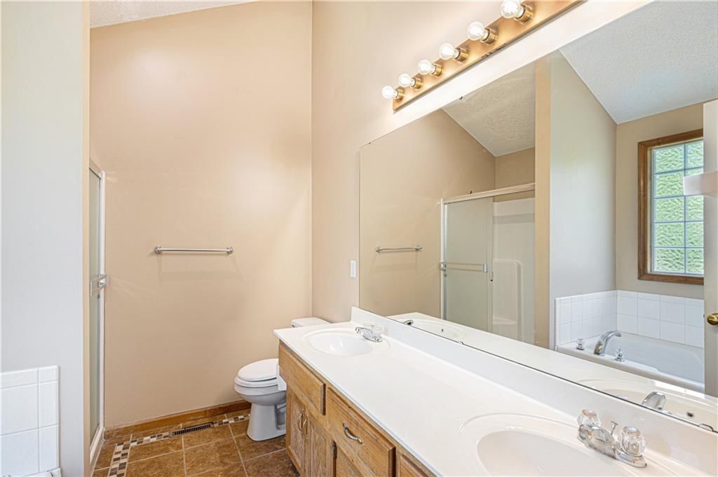 704 SE 15th Street — photo 8