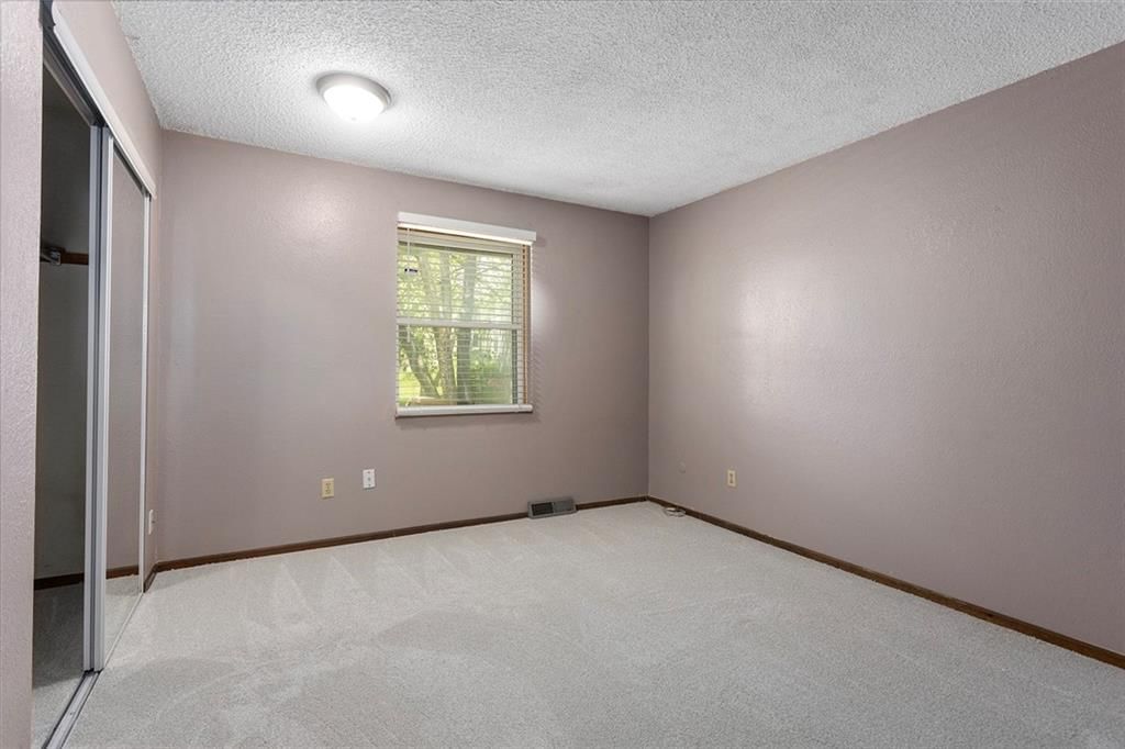 4010 Hedges Avenue — photo 13