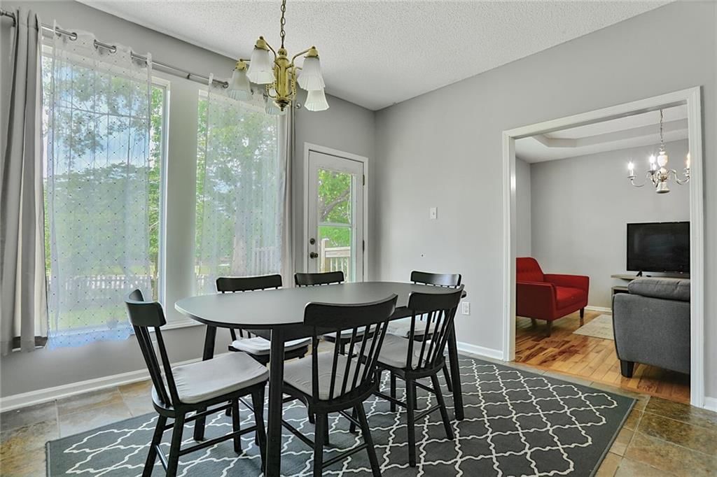 908 NE 107th Terrace — photo 8