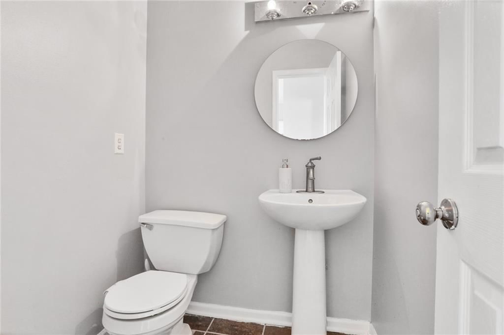 908 NE 107th Terrace — photo 9