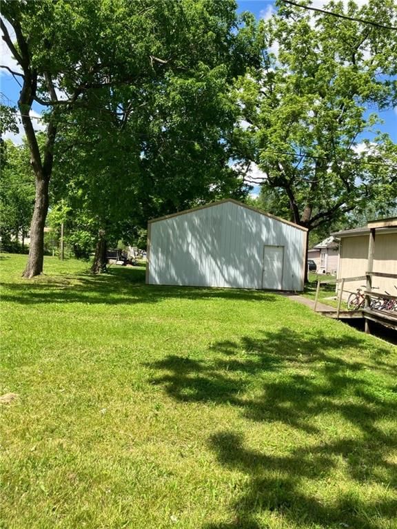 206 W 5th Street — photo 12