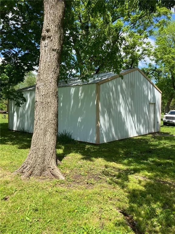 206 W 5th Street — photo 6