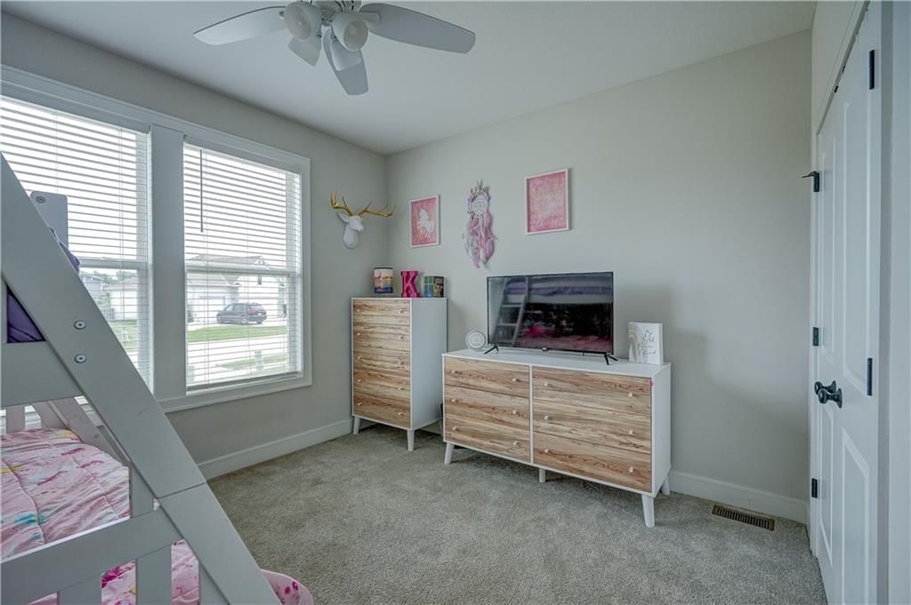 713 SE Colonial Drive — photo 11