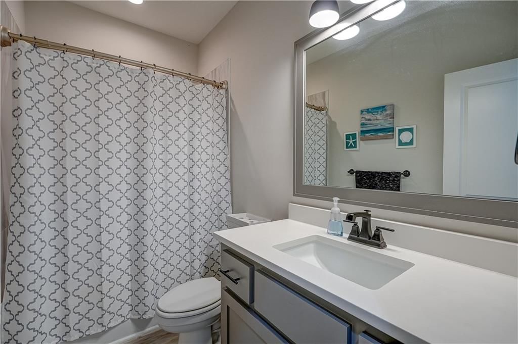 713 SE Colonial Drive — photo 13