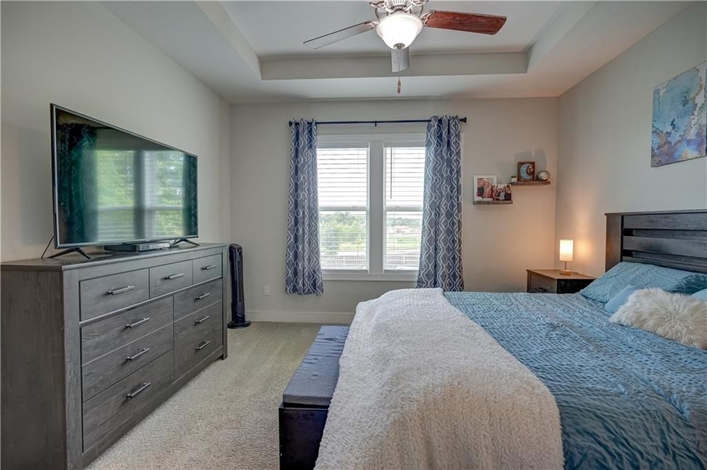 713 SE Colonial Drive — photo 29