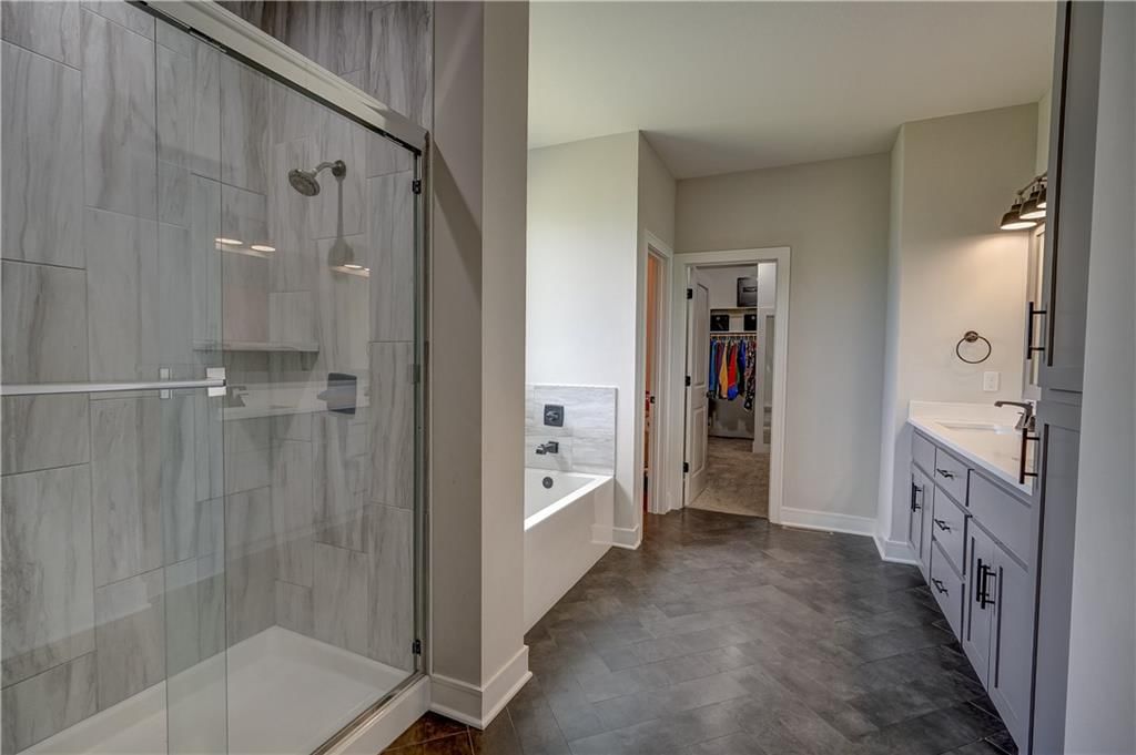 713 SE Colonial Drive — photo 31