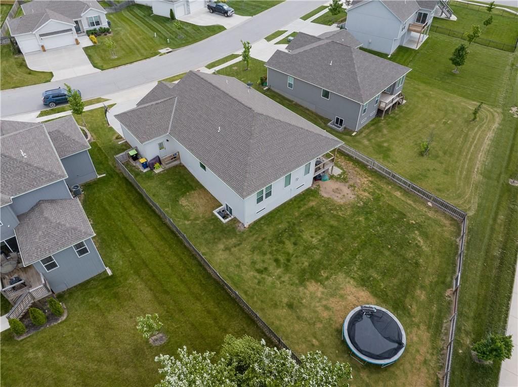 713 SE Colonial Drive — photo 52