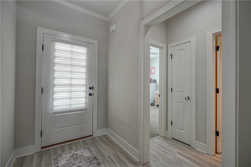 713 SE Colonial Drive — photo 10