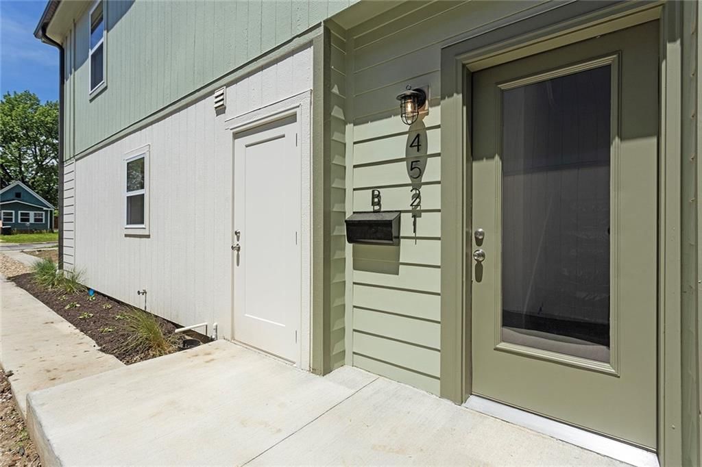 4527 Forest Avenue — photo 27