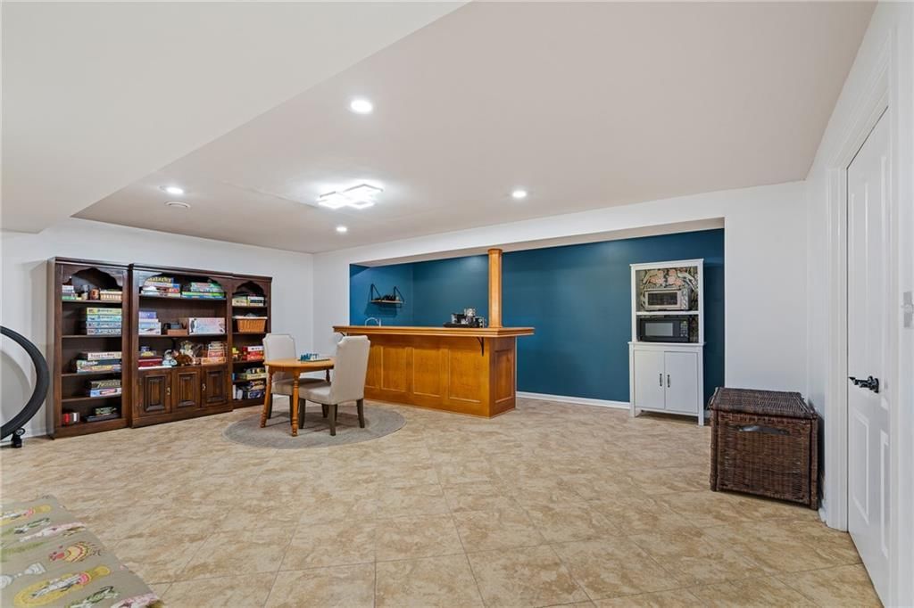 18010 Canterbury Road — photo 46