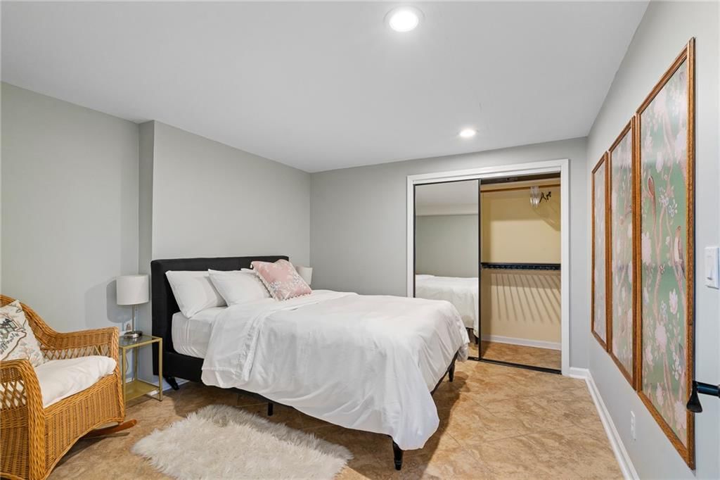 18010 Canterbury Road — photo 49