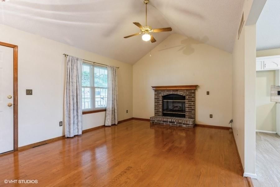 1024 SE Sunnyside School Road — photo 4