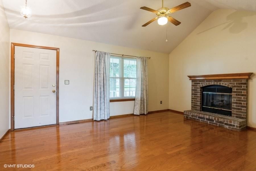 1024 SE Sunnyside School Road — photo 8