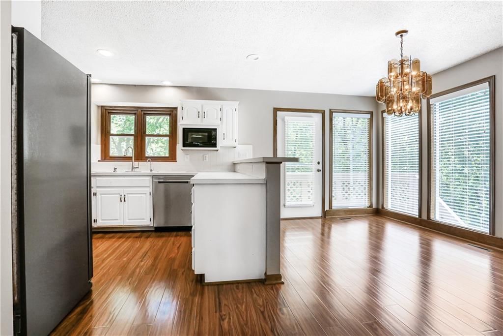 6503 NW Sioux Court — photo 5