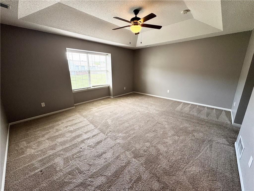 5562 Moonlight Meadow Drive — photo 13