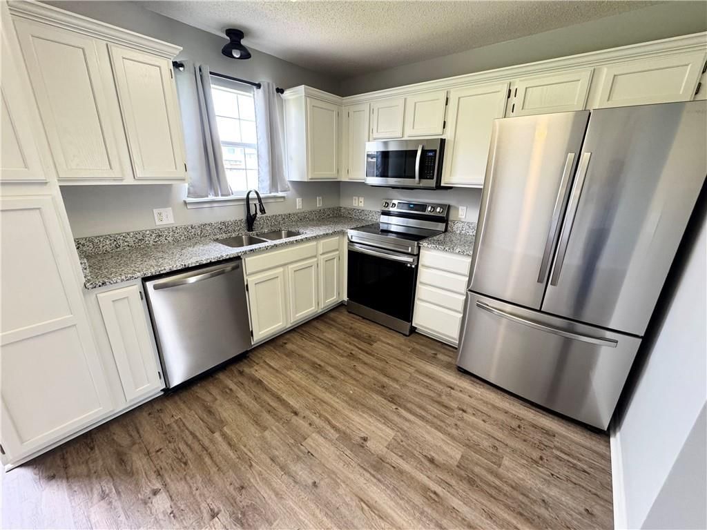 5562 Moonlight Meadow Drive — photo 9