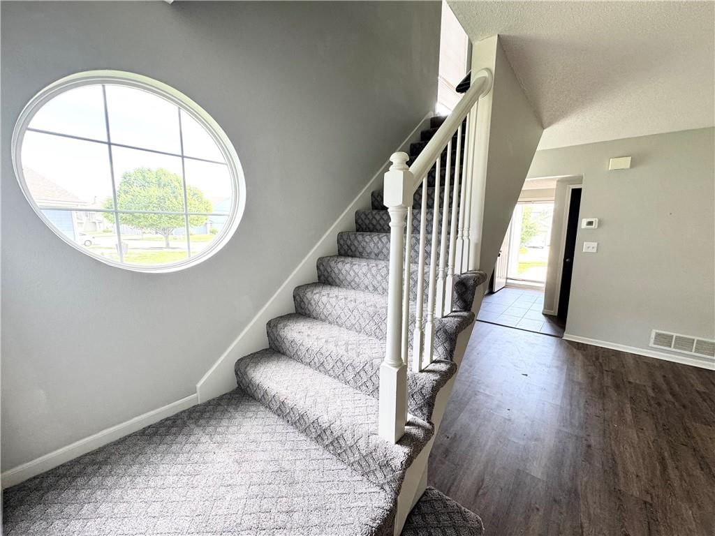 5562 Moonlight Meadow Drive — photo 10