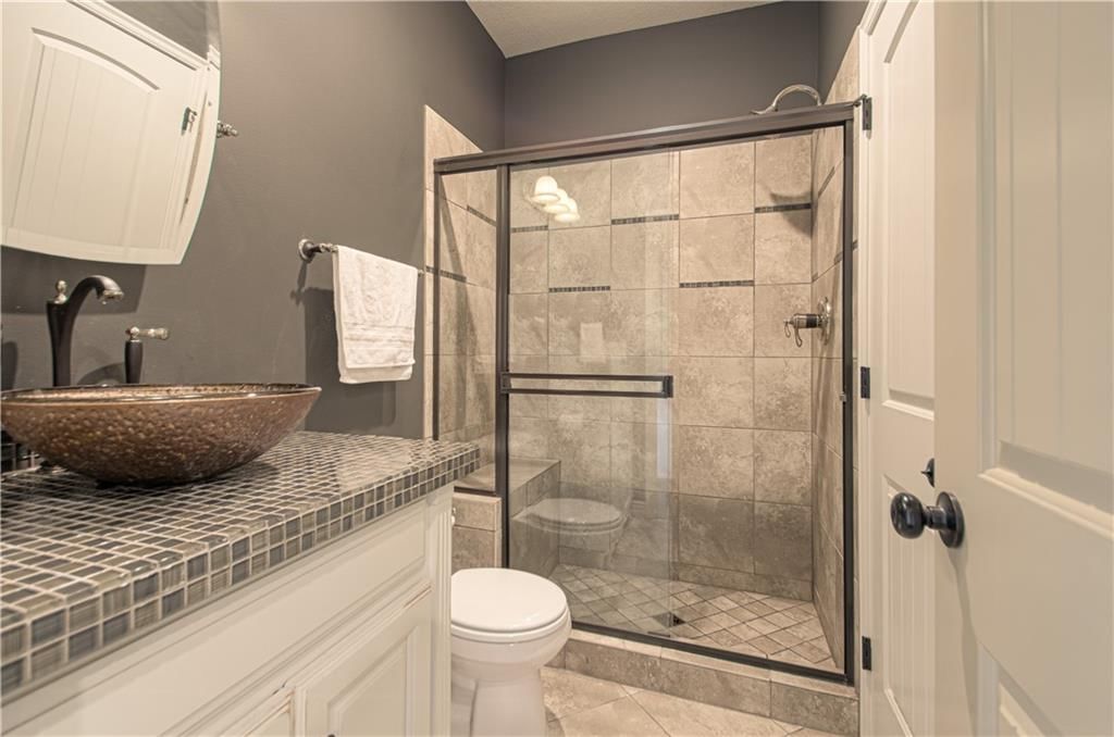 1110 Metfield Lane — photo 35