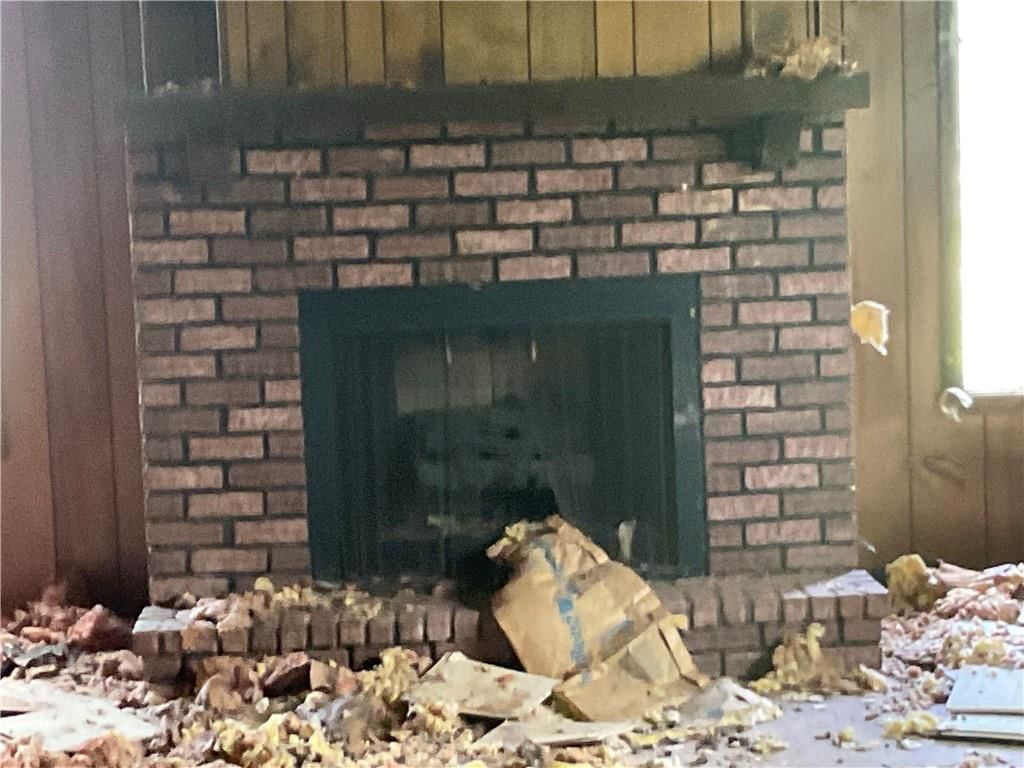 103 S Poplar Street — photo 12