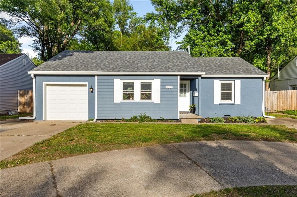 8601 Wornall Road, Kansas City, MO