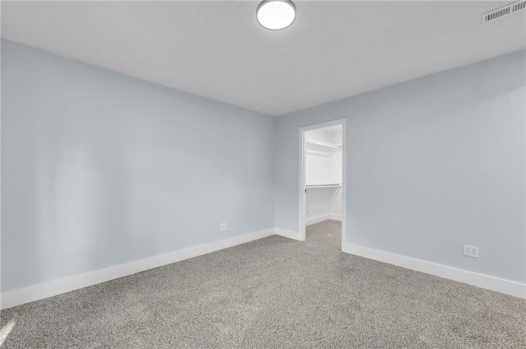 242 S Terrace Avenue — photo 12
