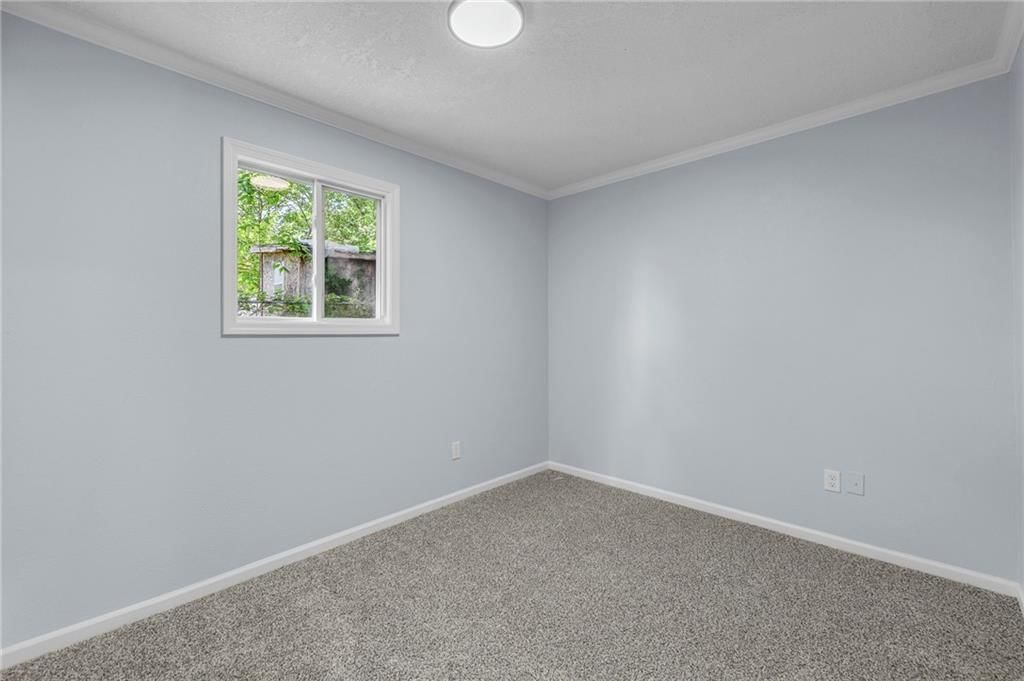 242 S Terrace Avenue — photo 16
