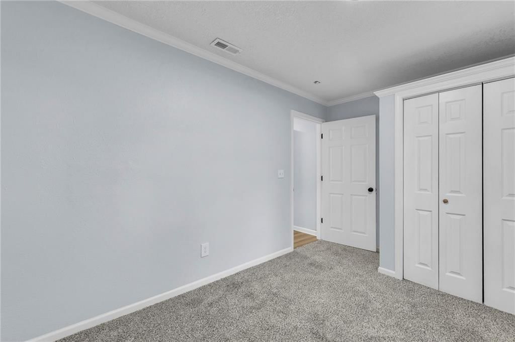 242 S Terrace Avenue — photo 17