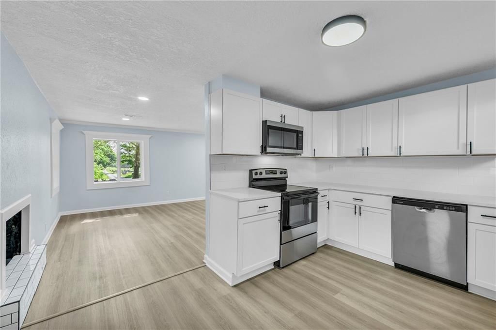 242 S Terrace Avenue — photo 9