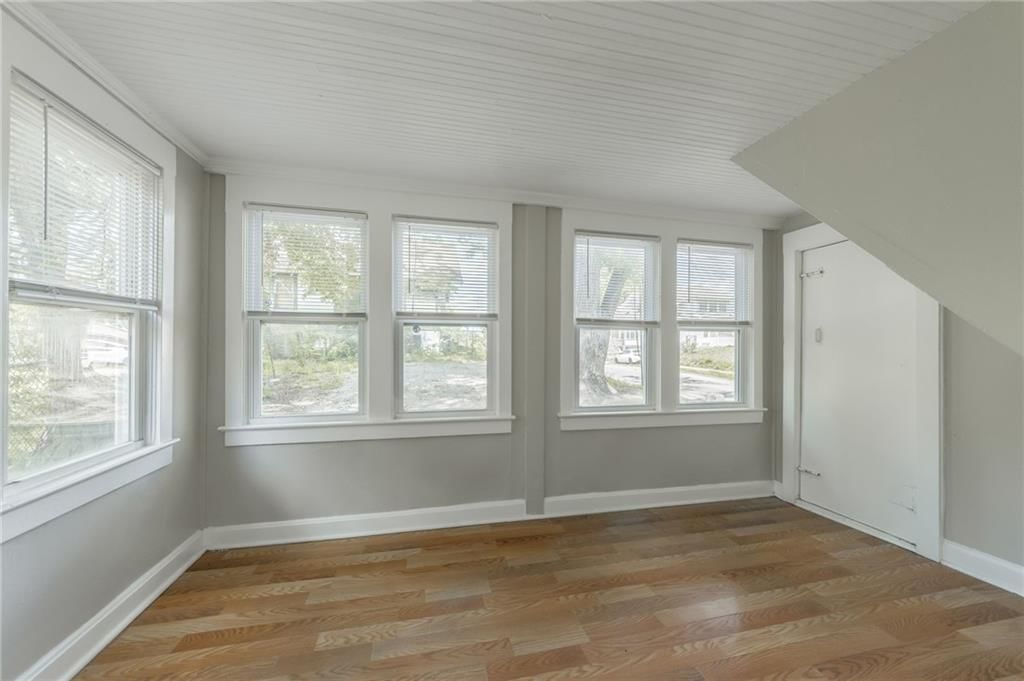 1900 Kensington Avenue — photo 18