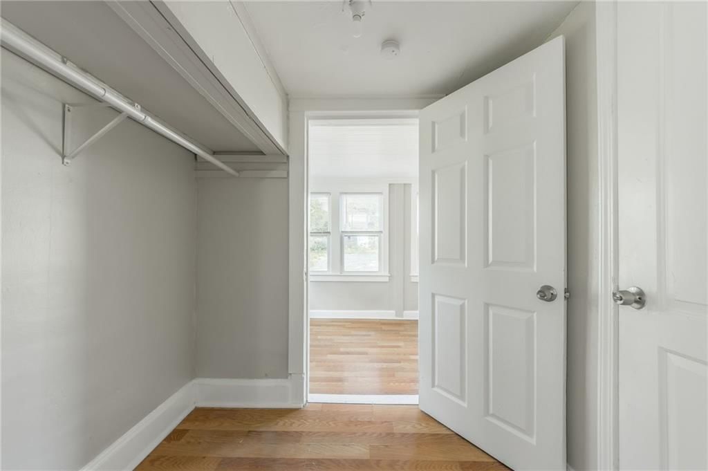 1900 Kensington Avenue — photo 19