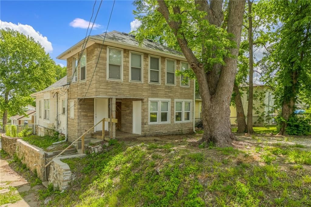 1900 Kensington Avenue — photo 23